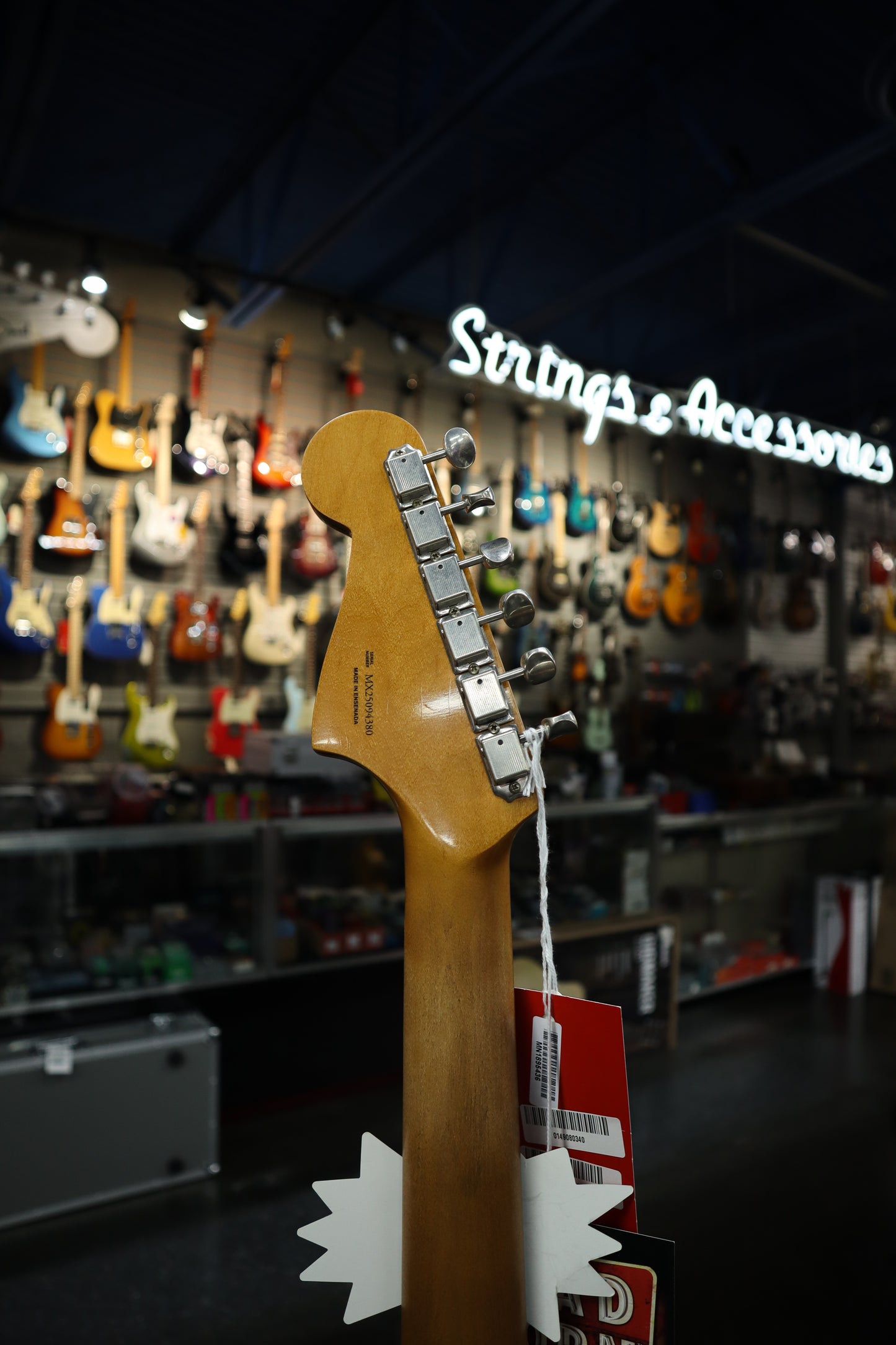 Fender Vintera® II Road Worn® '50s Jazzmaster®, Rosewood Fingerboard, Fiesta Red