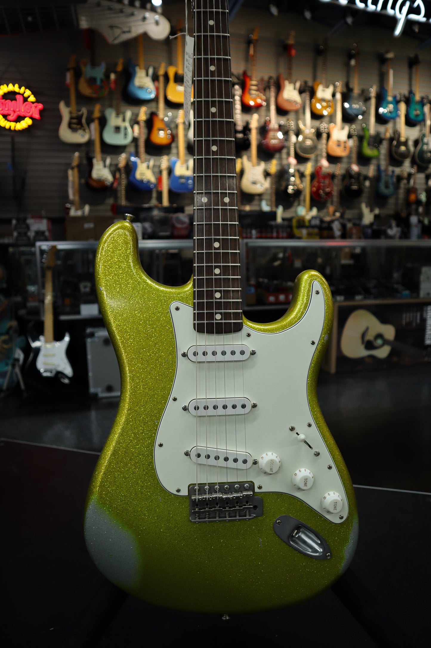 Nash S63 Alder Gold Sparkle