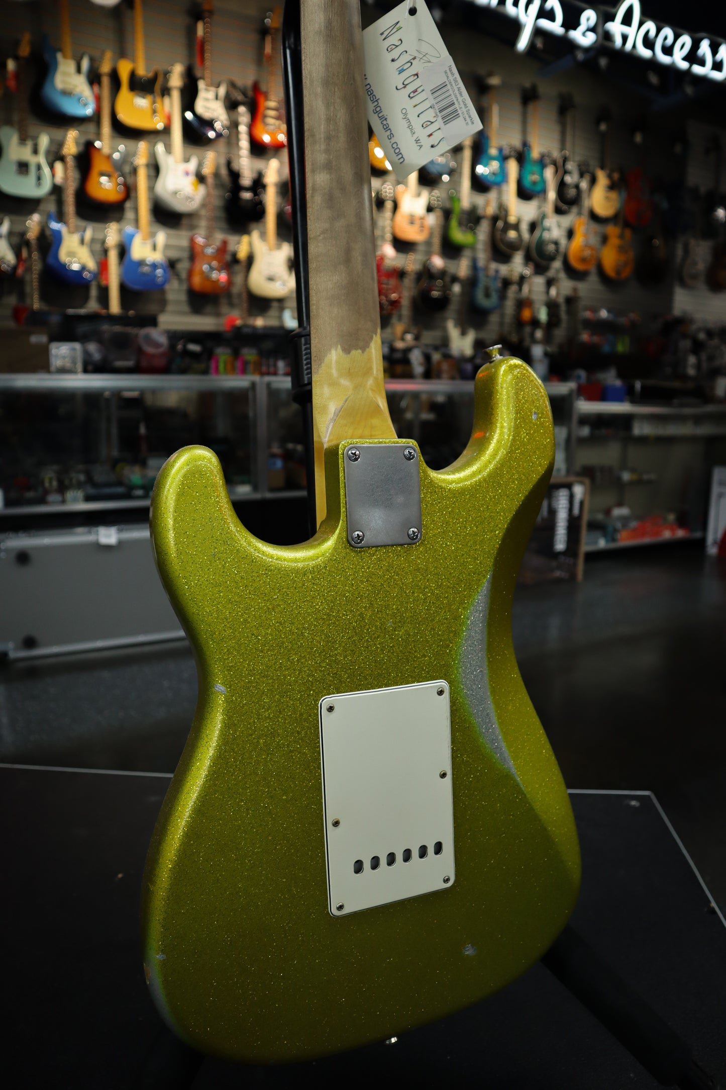 Nash S63 Alder Gold Sparkle