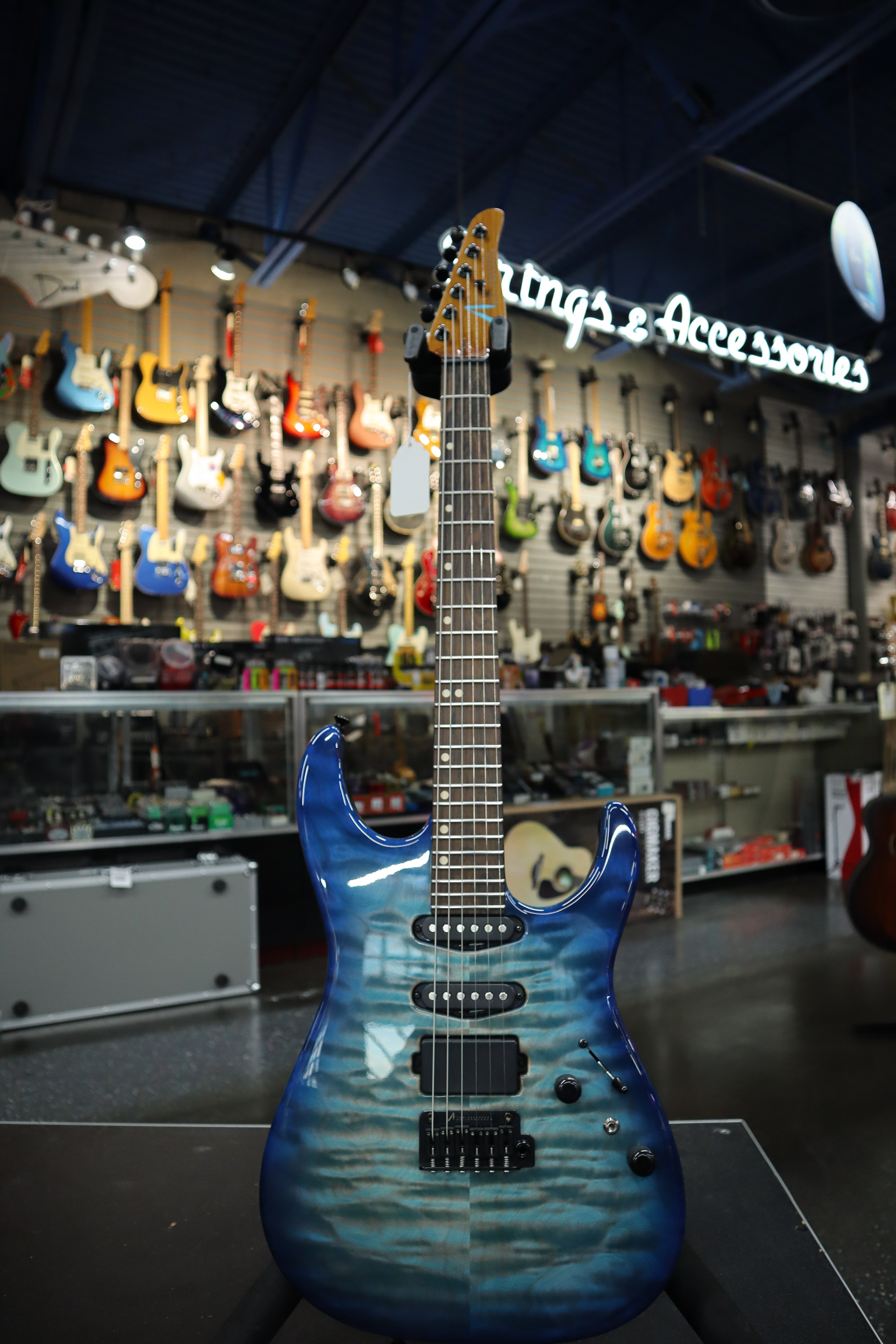 Tom Anderson Li'l Angel 01-18-25N Natural Bora to Artic Blue Burst