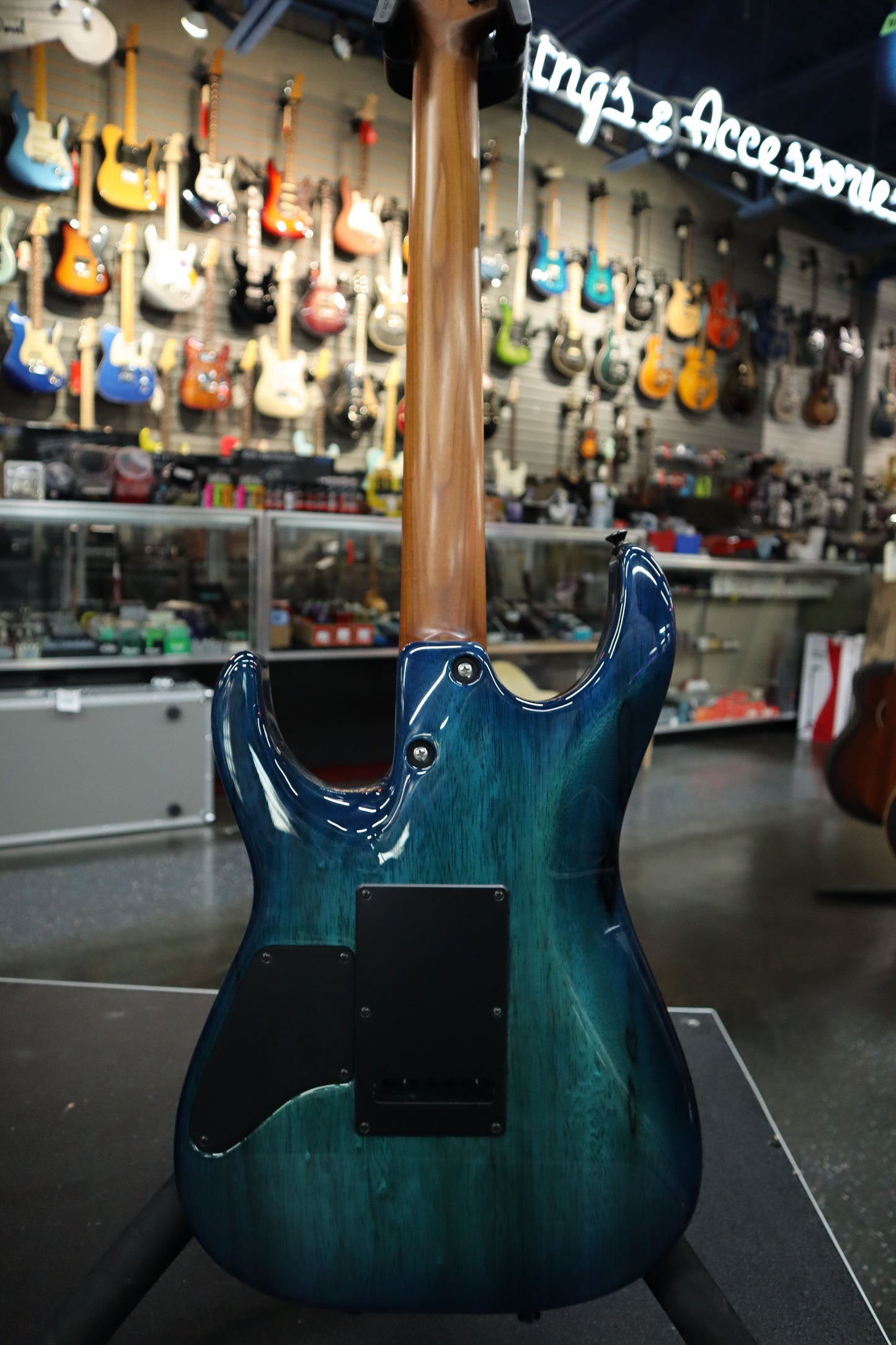 Tom Anderson Li'l Angel 01-18-25N Natural Bora to Artic Blue Burst