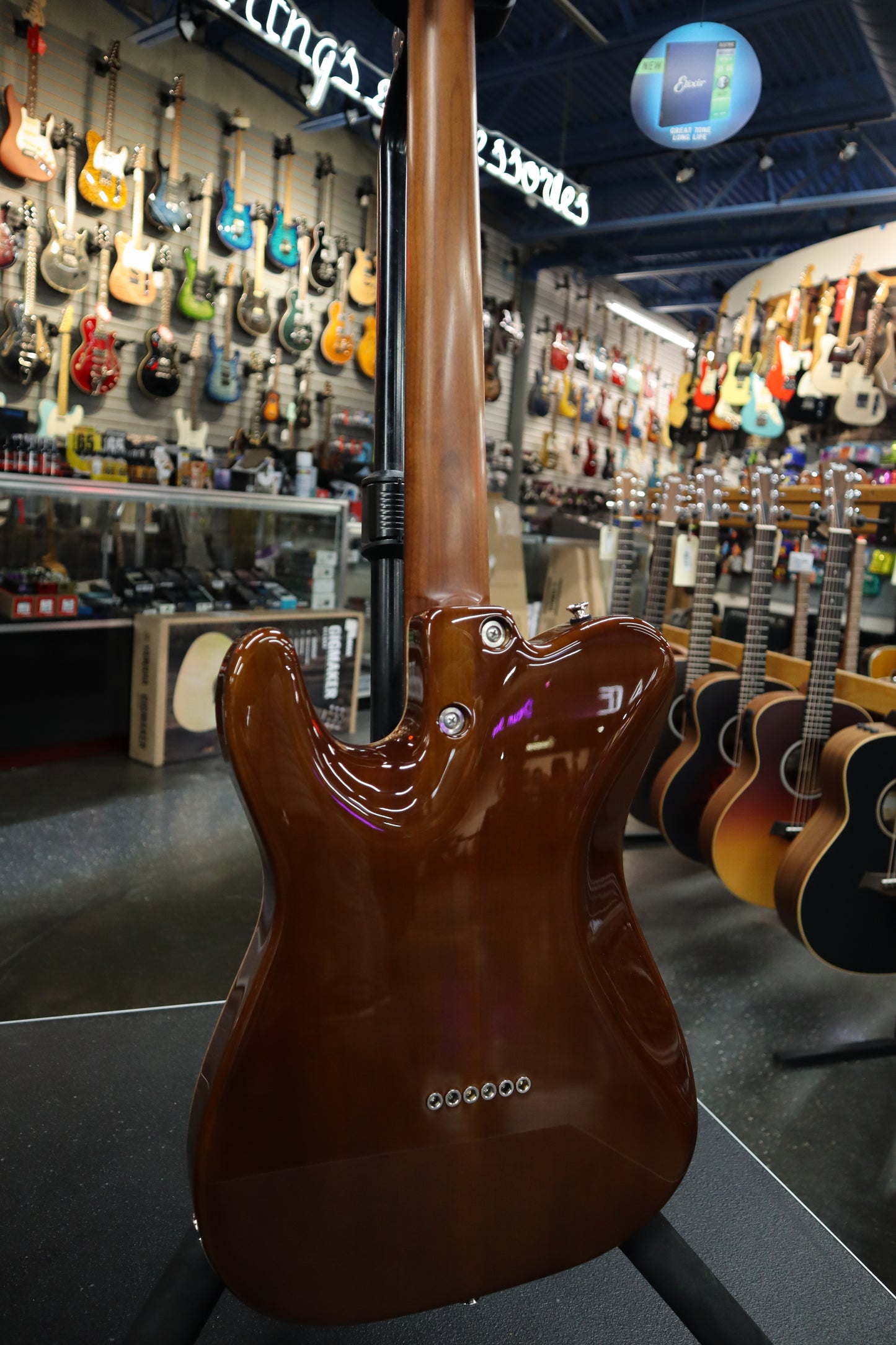 Tom Anderson top t icon- Natural Mocha/ guitar
