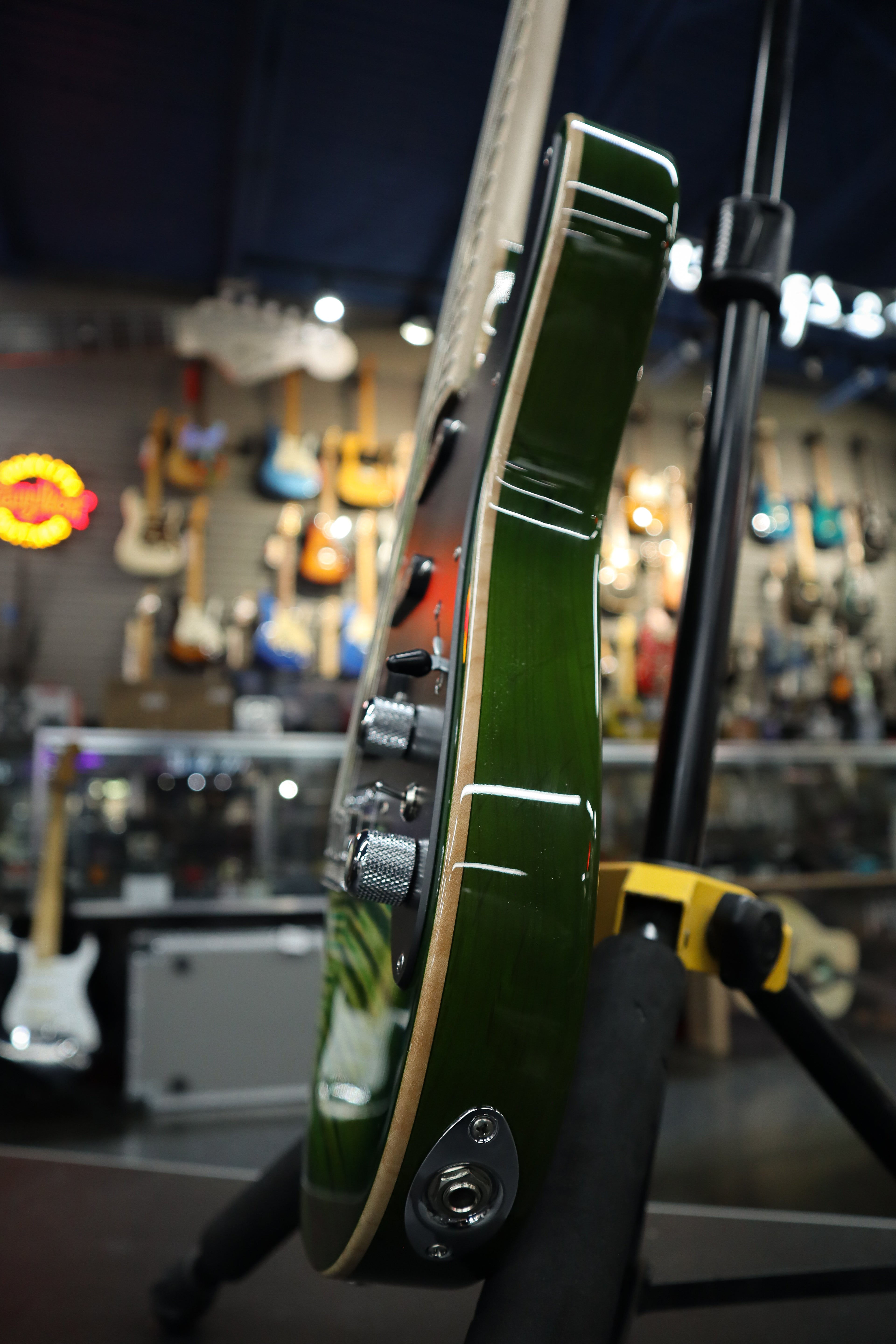 Tom Anderson Drop Top Classic 06-01-25N Natural Key Lime Burst with Binding