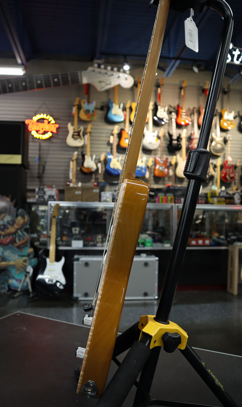 Tom Anderson Guitar 08-17-25A