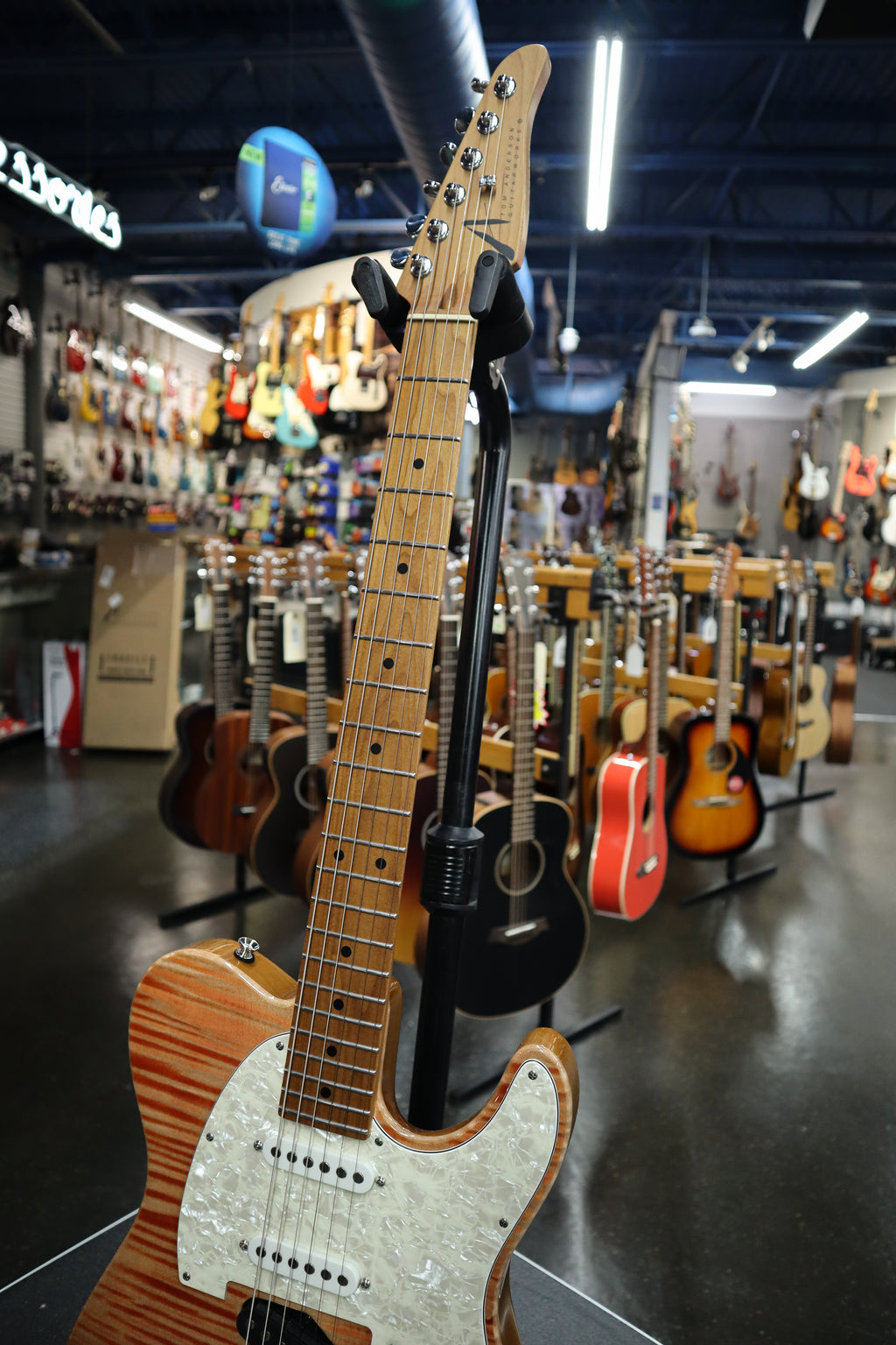Tom Anderson Guitar 08-17-25A