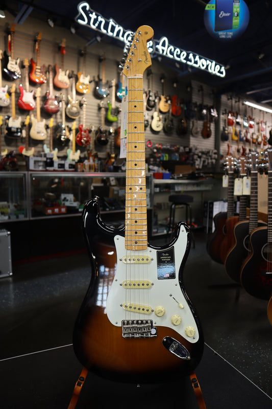 Fender 0110232803 American Vintage II 1957 Stratocaster®, Maple Fingerboard, 2-Color Sunburst