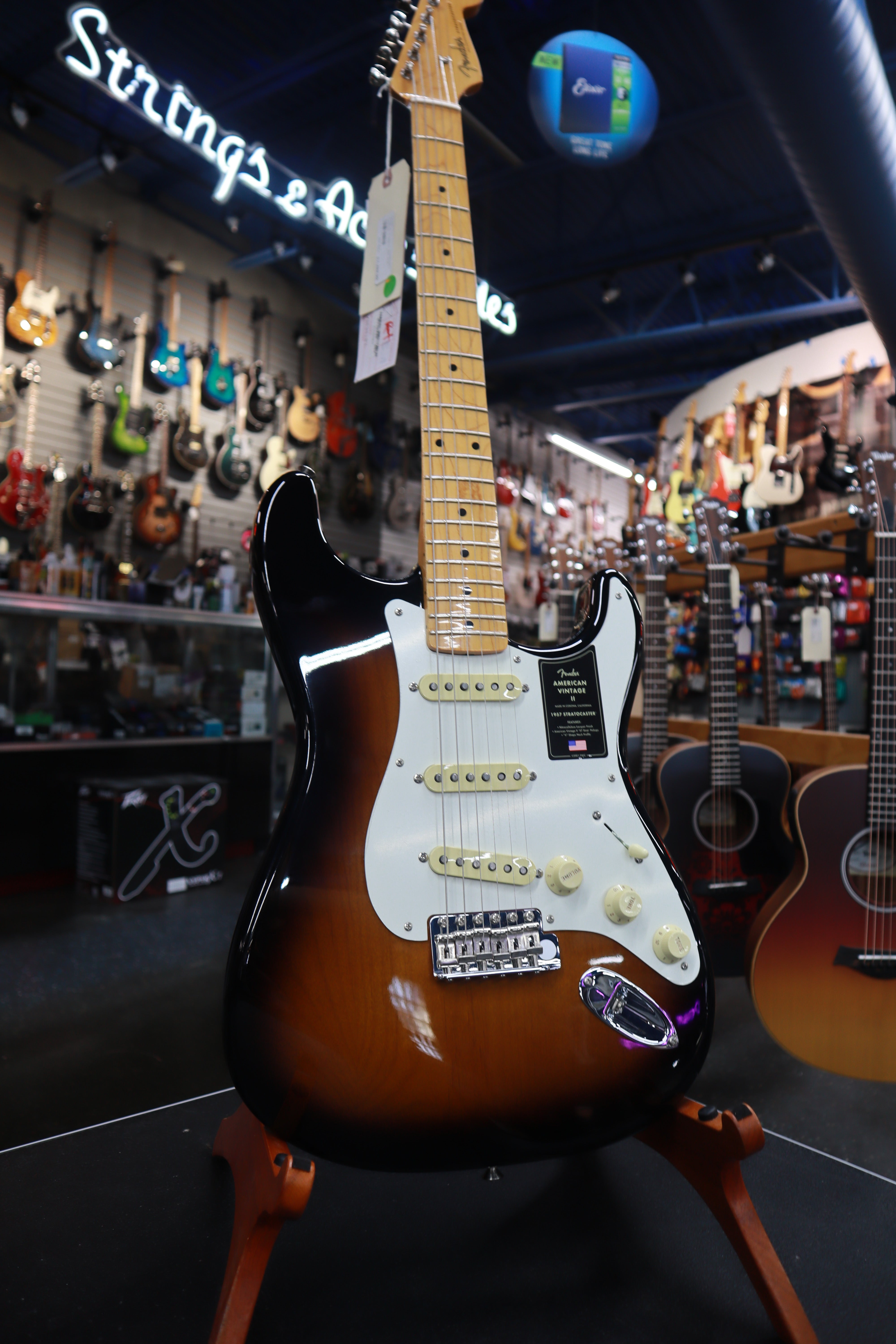ギター Fender American Vintage II Stratocaster Fender 0110232803 American Vintage II 1957 Stratocaster®, Maple