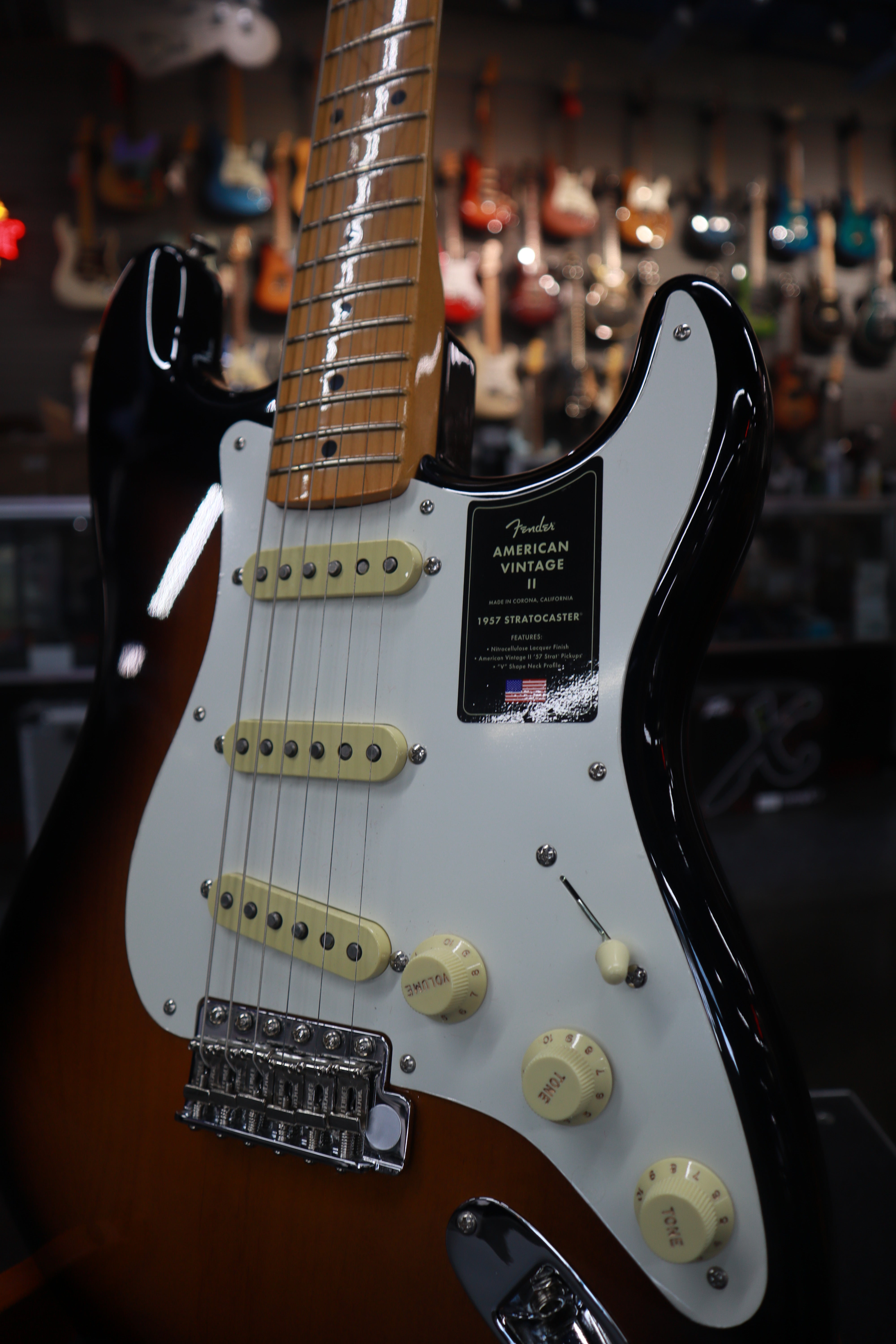Fender 0110232803 American Vintage II 1957 Stratocaster®, Maple