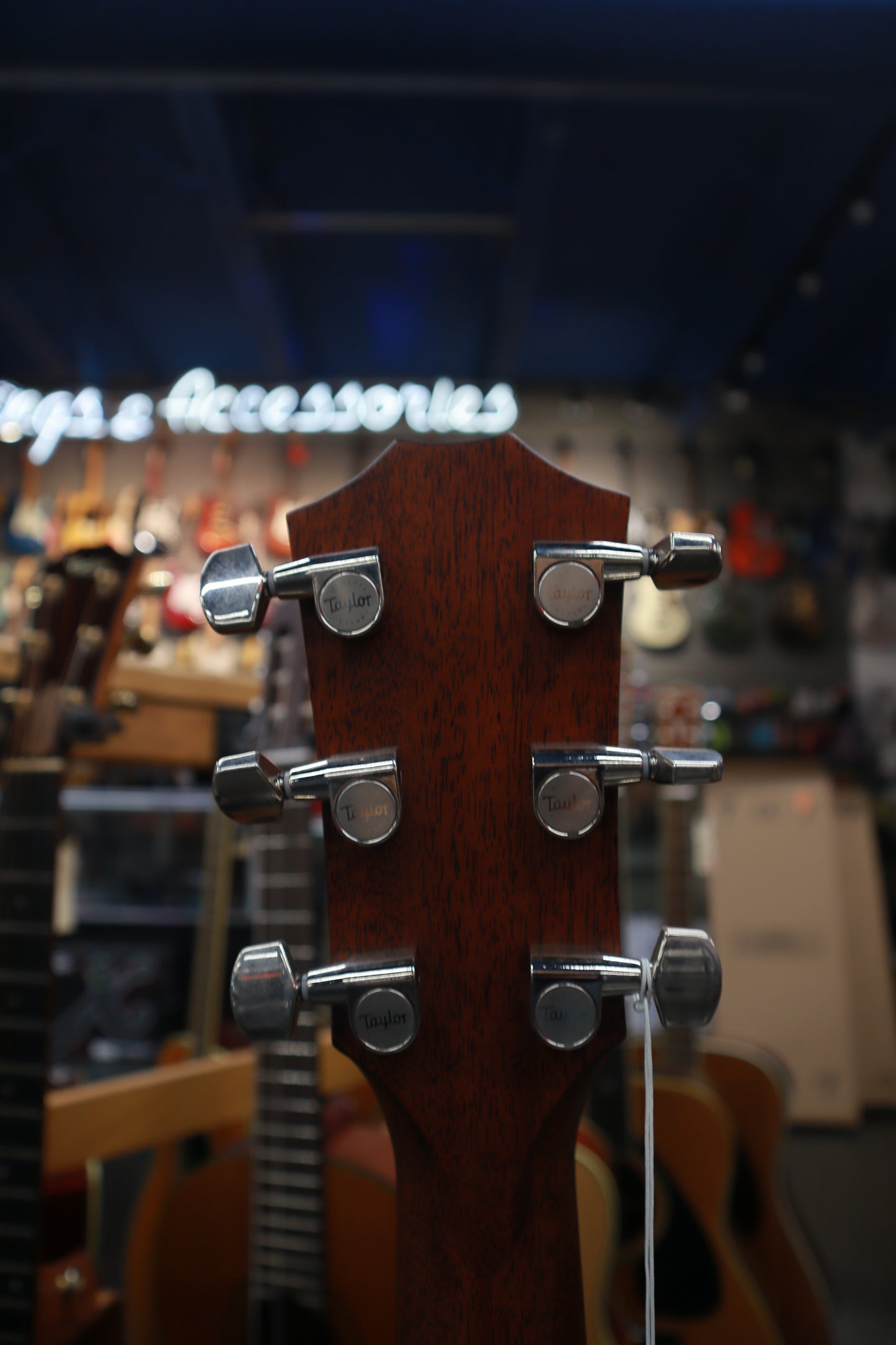 TAYLOR 314CE Cutaway Acoustic Electric Guitar